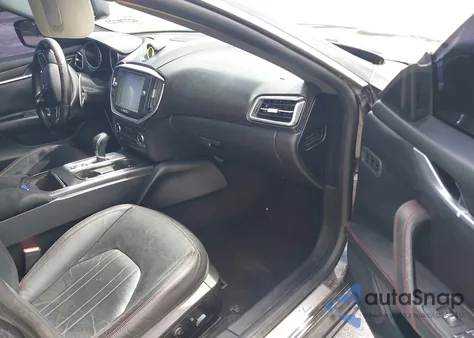 2015 Maserati Ghibli z USA, uszkodzony, nr VIN ZAM57XSA1F1144073